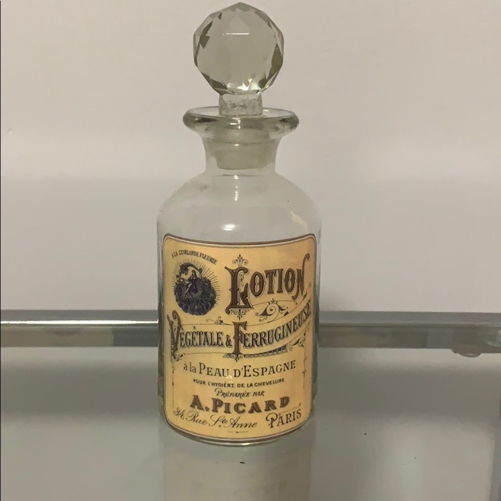 Glass decorative lotion bottle /New